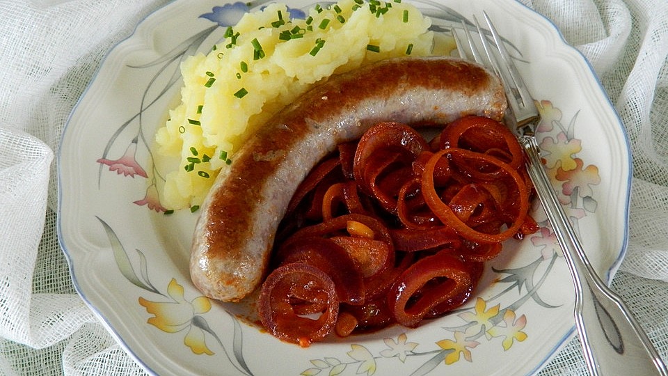 Bratwurst mit Paprikazwiebeln-image