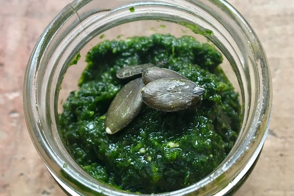 Grünkohlpesto - Raw Food vom Feinsten