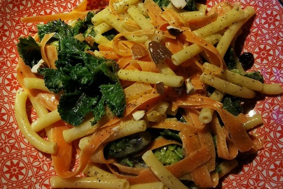 Flower Sprouts mit Nudeln Flower Sprouts mit Nudeln