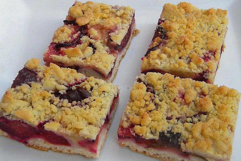 Pflaumenkuchen mit Streuseln