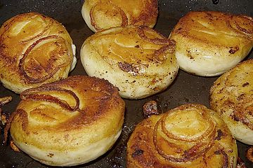 Salzige Dampfnudeln