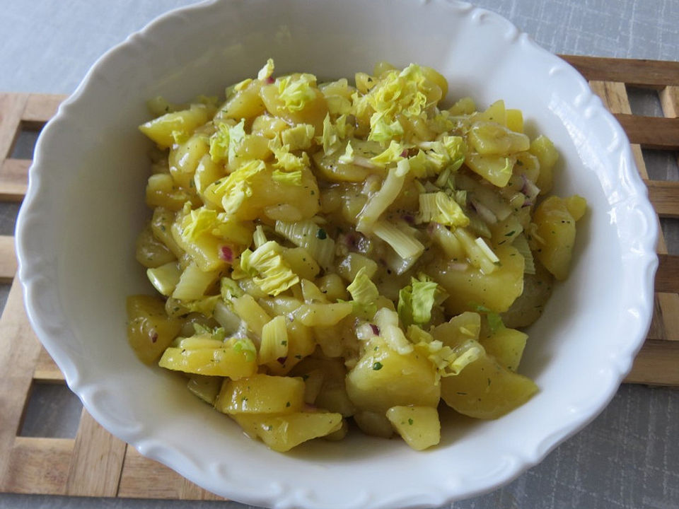 Kartoffelsalat mit Staudensellerie von MunchiesX | Chefkoch