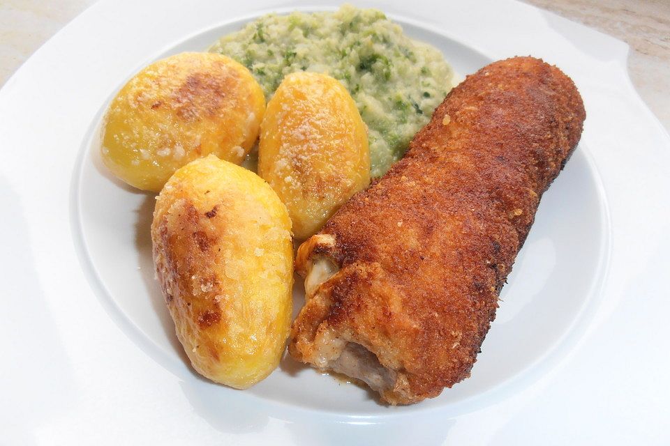 Cordon bleu-Rollen mit Käsesauce