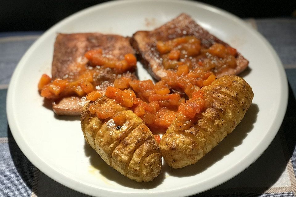 Spiralkartoffeln mit Leberkäse und Paprika-Tomaten-Salsa