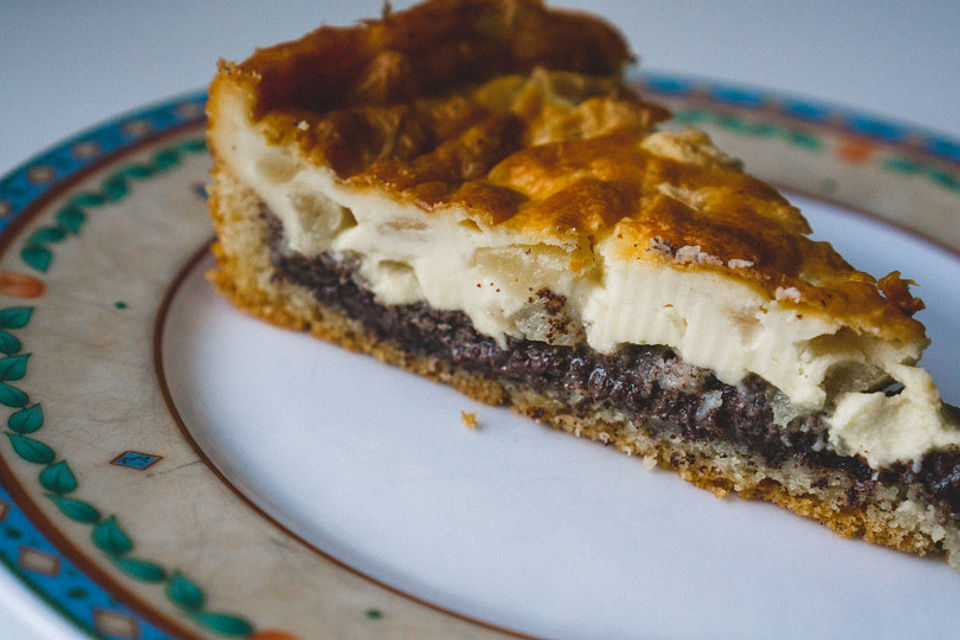 Apfel-Mohn-Kuchen mit Pudding