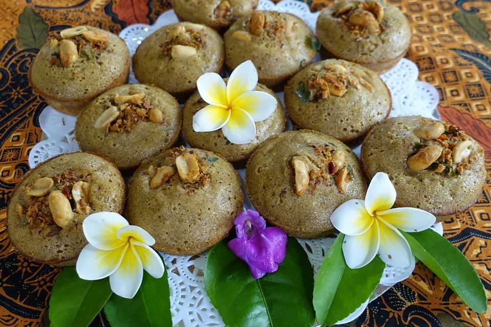 Bananen-Muffins mit Zimt und Kokosnuss