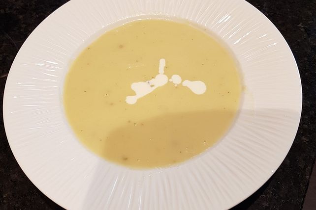 Einfache Kohlrabi-Kartoffelsuppe von Schöfli89| Chefkoch