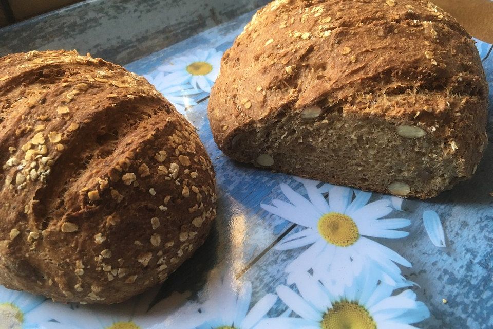 Köstliches Walnuss-Feigen-Brot