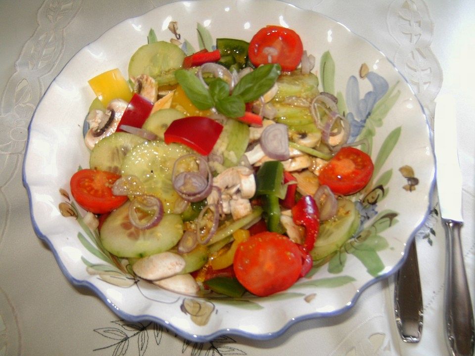 Bunter Salat mit fruchtigem Dressing von Anaid55| Chefkoch