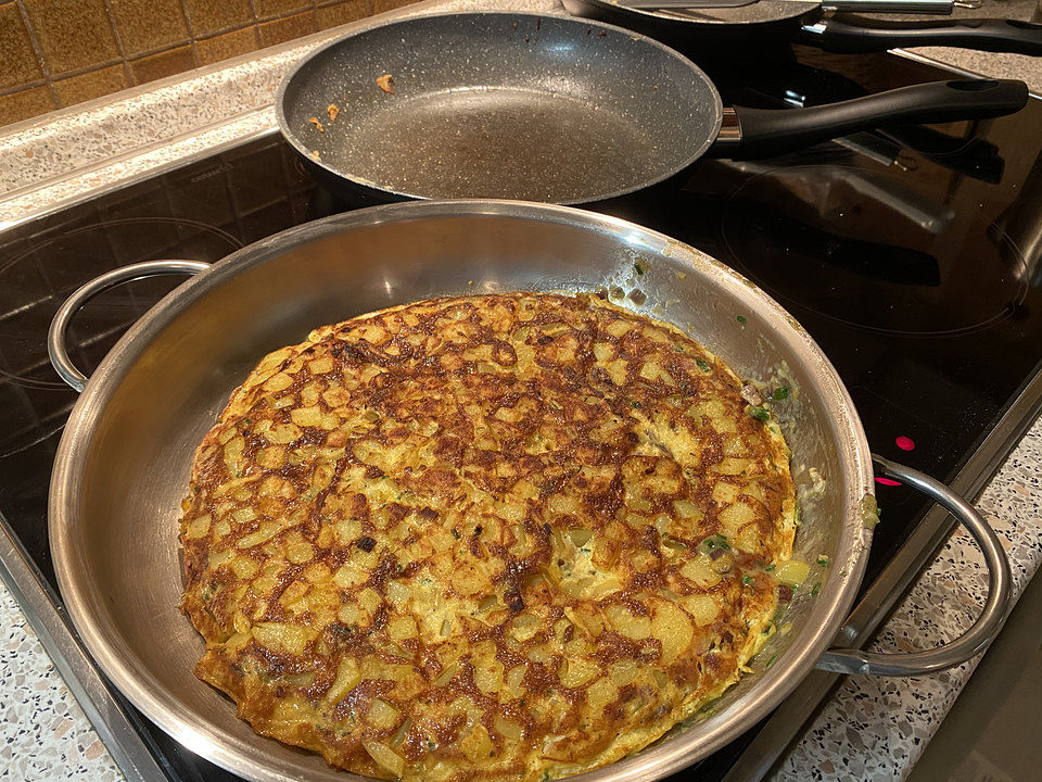 Spanische Tortilla mit Schinkenwürfeln von enana | Chefkoch