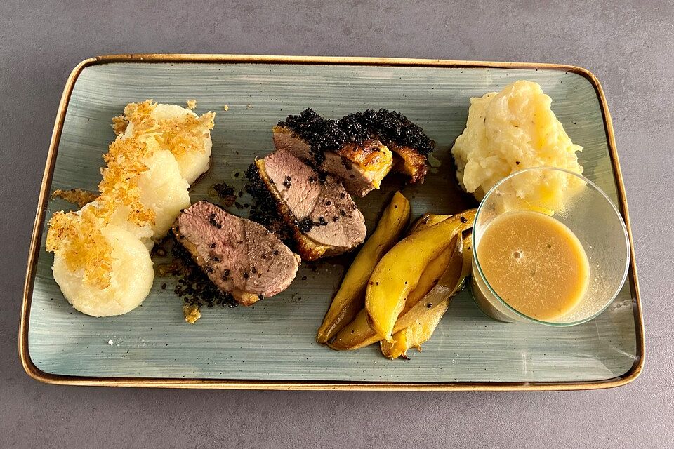 Entenbrustfilet mit Mango-Pfeffer-Sauce