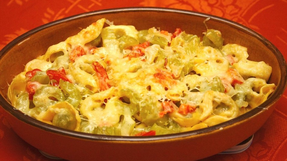 Staudensellerie-Tortellini-Gratin von Tatunca