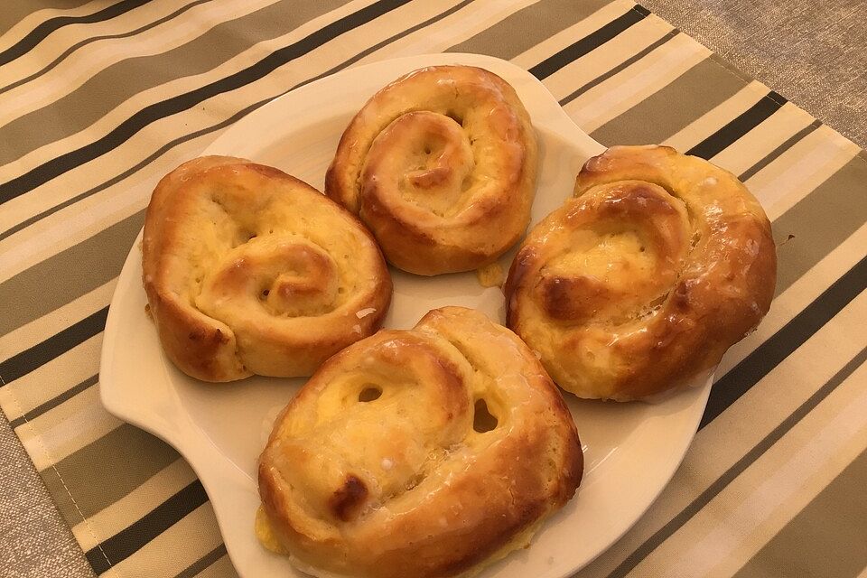 Puddingschnecken mit Vanille Puddingschnecken mit Vanille