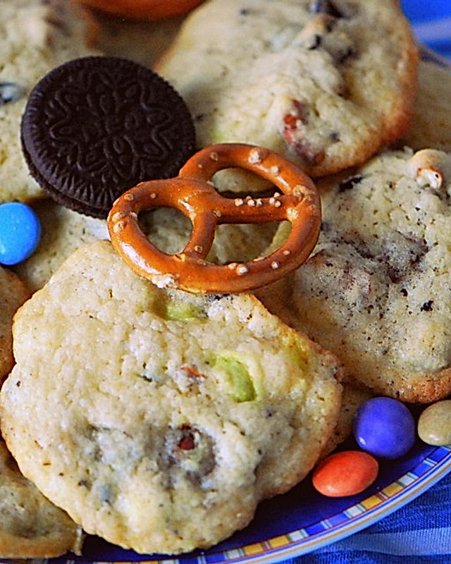 Crazy Cookies mit Smarties, Oreos und Salzbrezeln