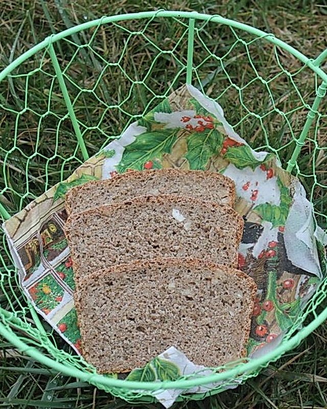 Dinkel-Weizen-Kamut-Brot mit Cashewkernen