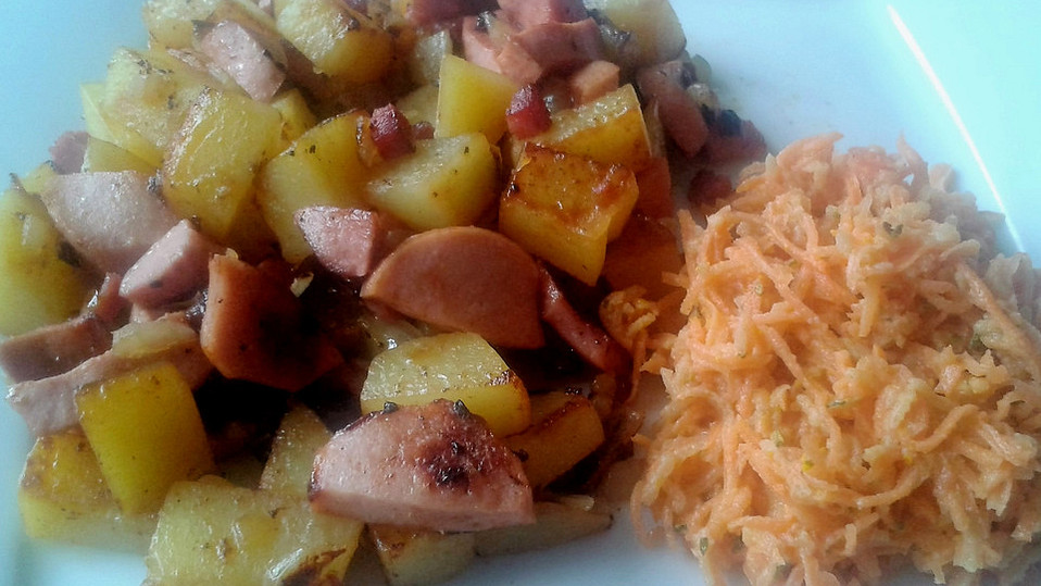 Saarländische Lyonerpfanne aus rohen Kartoffeln von He-fe