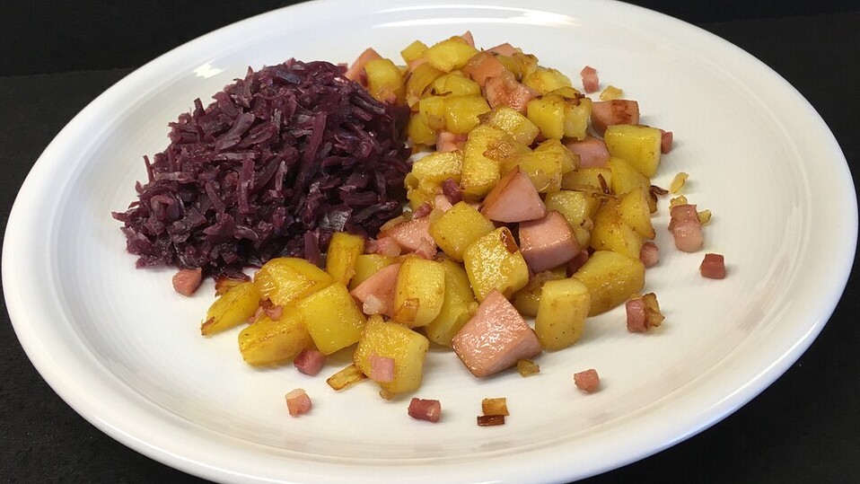 Saarländische Lyonerpfanne aus rohen Kartoffeln von He-fe Saarländische Lyonerpfanne aus rohen Kartoffeln von He-fe