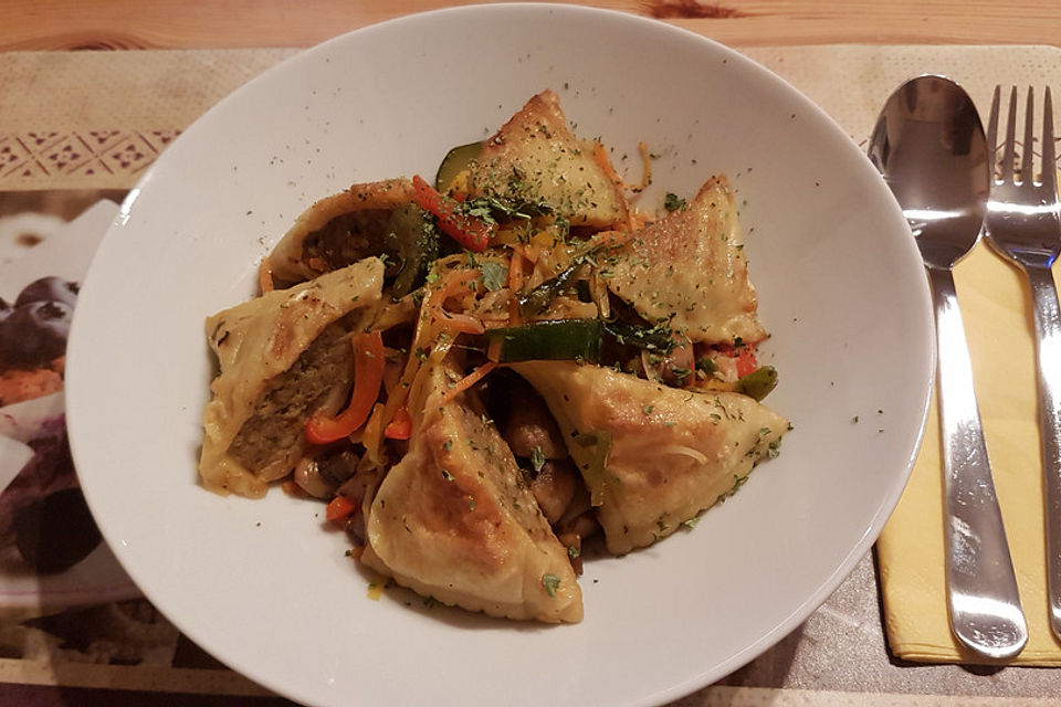 Scharfe Maultaschen auf asiatische Art