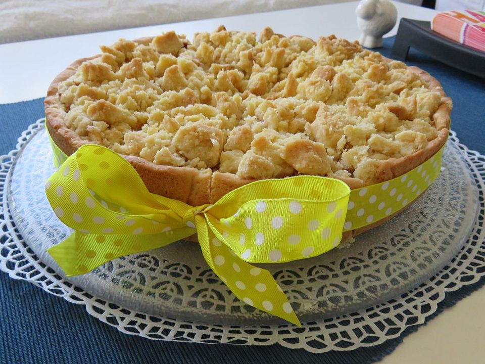 Laktosefreier Apfelkuchen mit Haselnüssen und Zimt von LaurasTorten ...