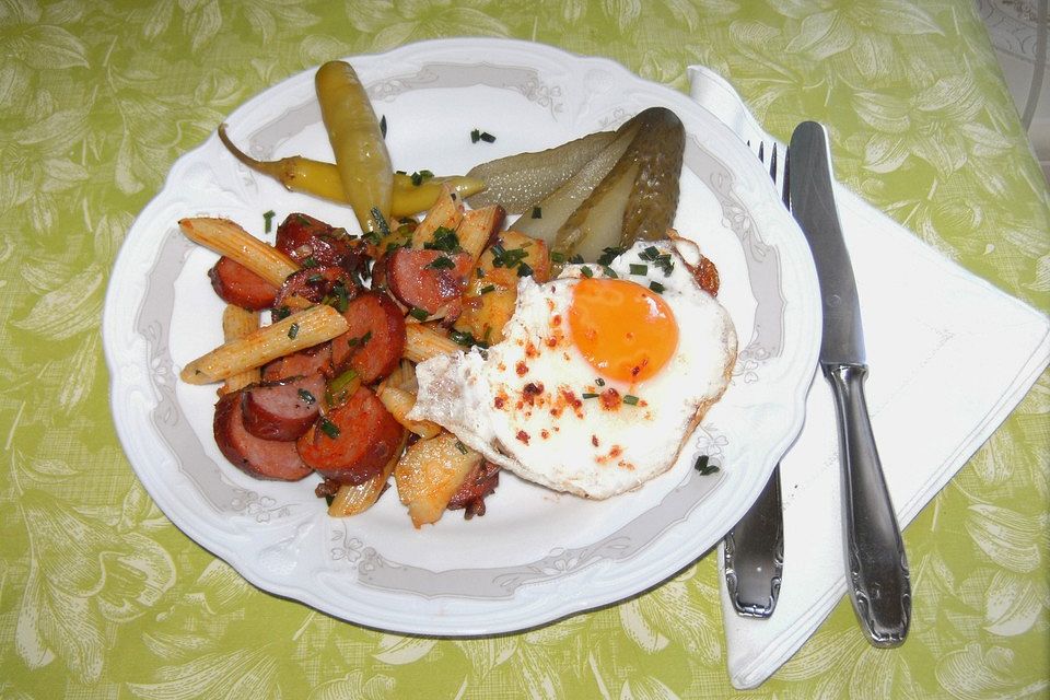 Grenadiermarsch mit Cabanossi und Spiegelei Grenadiermarsch mit Cabanossi und Spiegelei