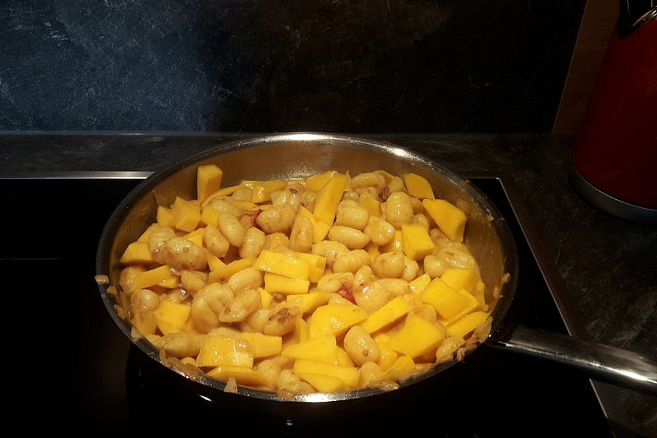 Curry-Mango-Gnocchi