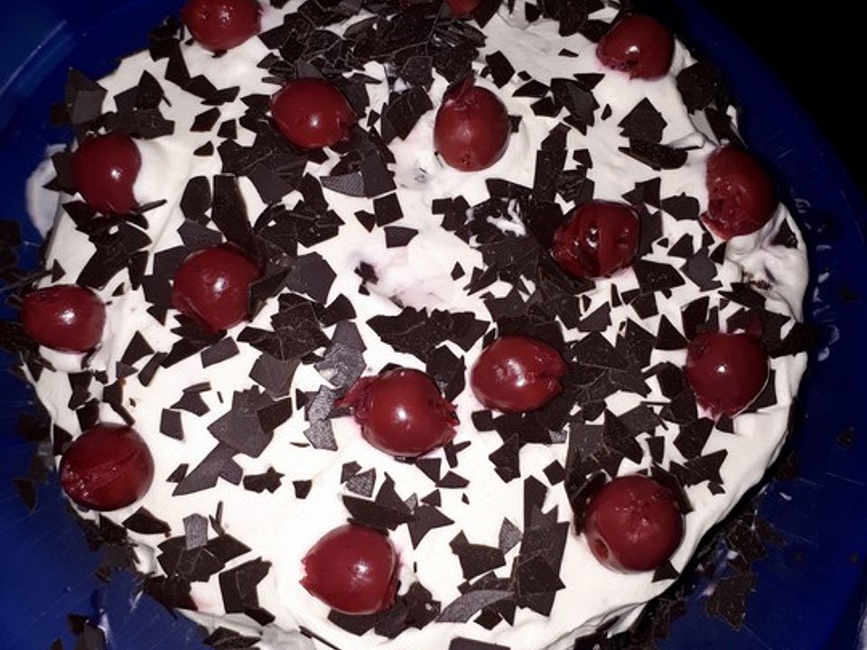 Schwarzwälder Kirschtorte nach Irenes Art von Gretchje| Chefkoch Schwarzwälder Kirschtorte nach Irenes Art von Gretchje| Chefkoch