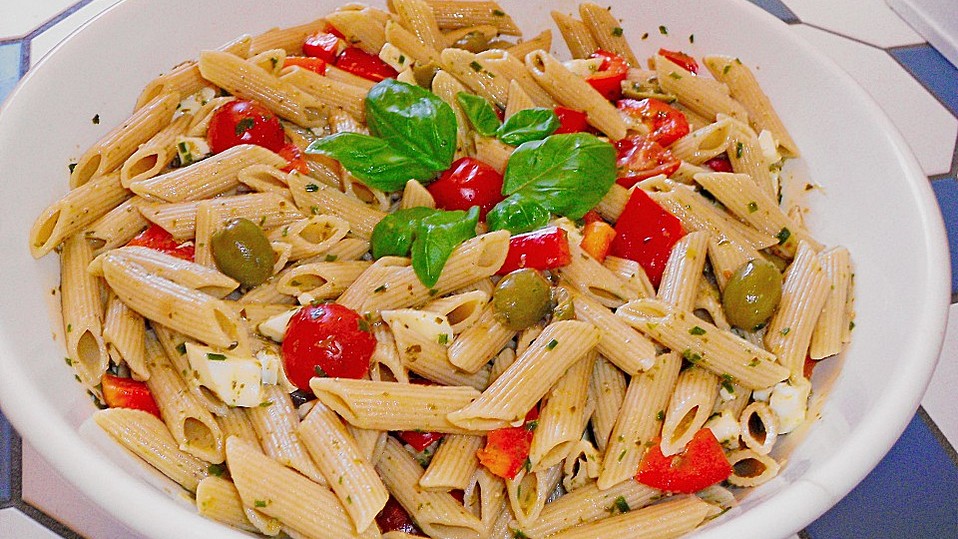 Mediterraner Spaghettisalat mit Pesto rosso von Locke2