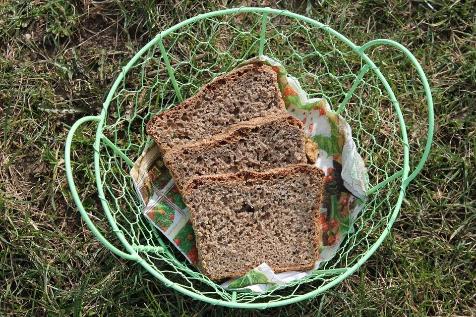 Dinkel-Kamut-Pekannuss-Brot