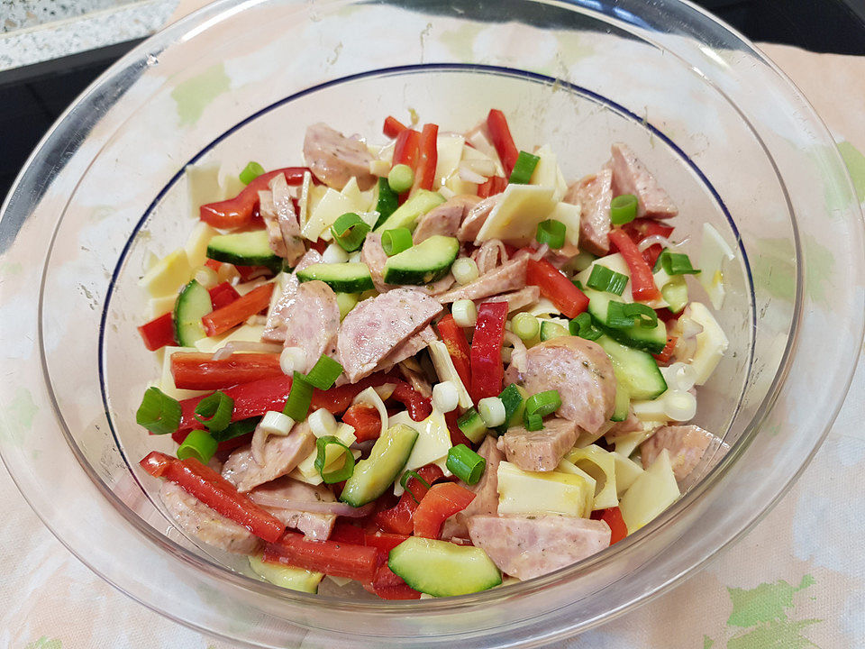 Wurst-Käse-Salat &amp;quot;spezial&amp;quot; von TheOtherSideOfMe| Chefkoch