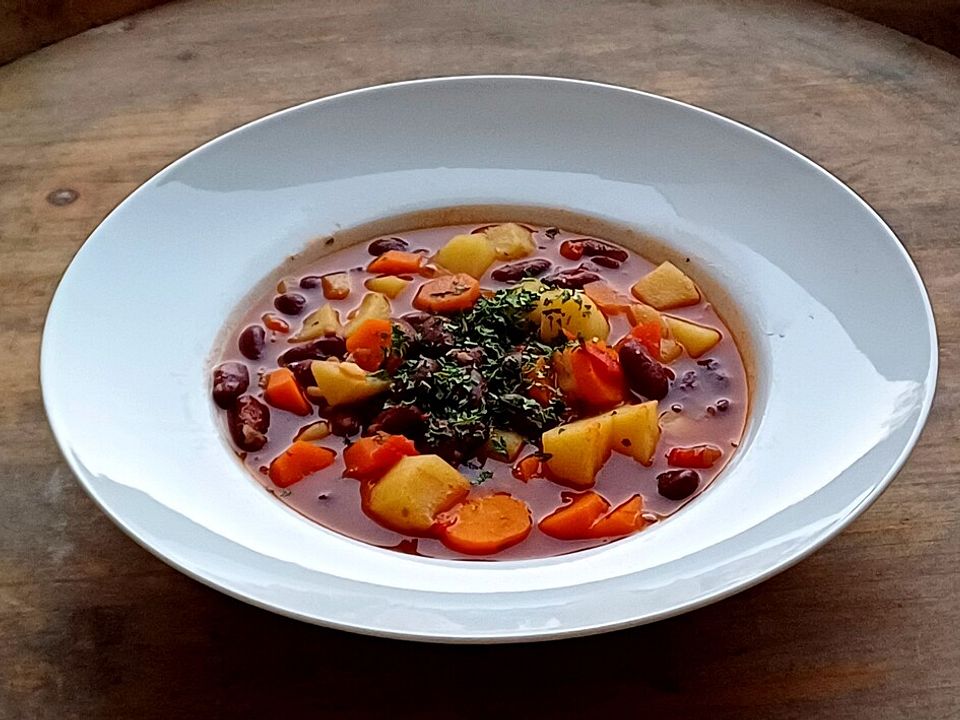 Kidneybohnen-Eintopf mit Kartoffeln und Möhren von HannaZucchini| Chefkoch