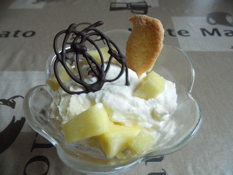 Joghurt-Ananas-Eisbecher von KochMaus667| Chefkoch