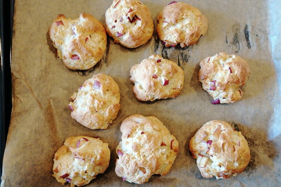 Gebackene Apfel-Quark-Bällchen