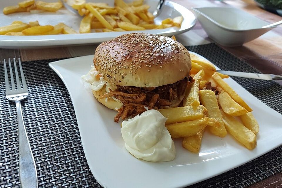 Pulled Chicken in Apfel-BBQ-Soße