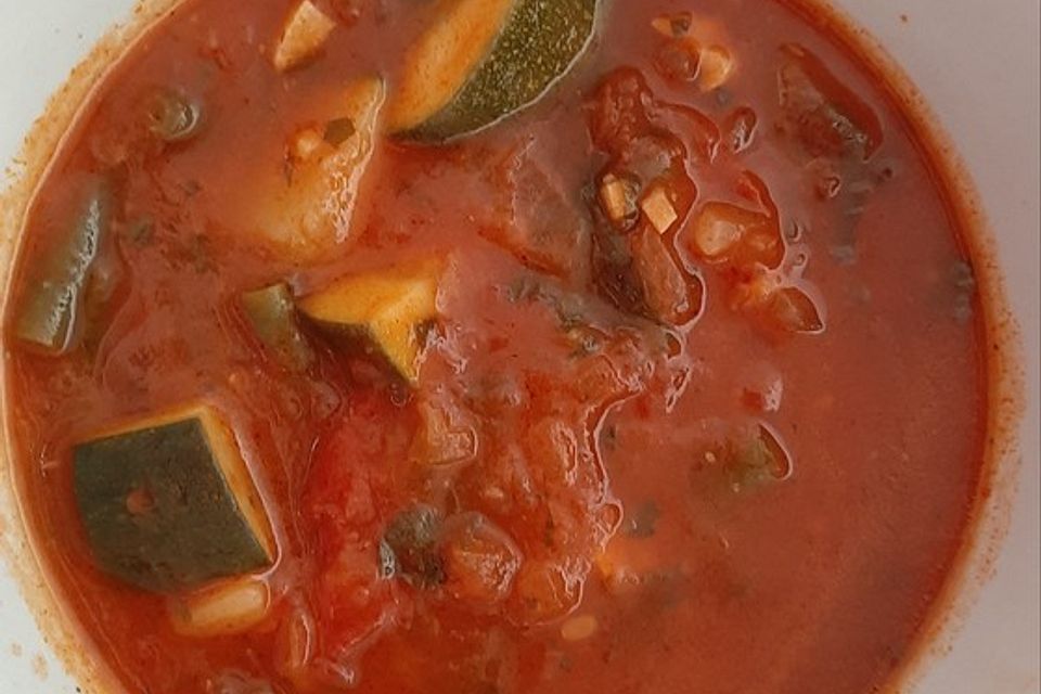 Zucchini in Tomaten-Bärlauch-Soße