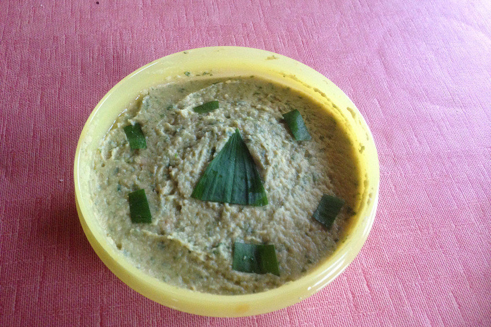 Hummus mit Bärlauch