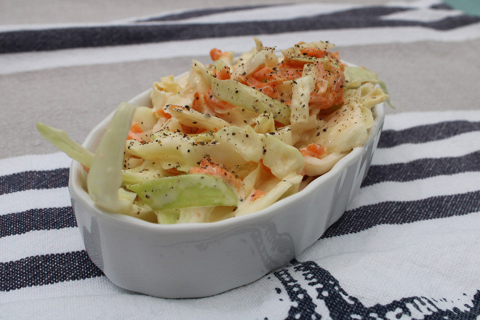 Spitzkohlsalat à la Cole Slaw