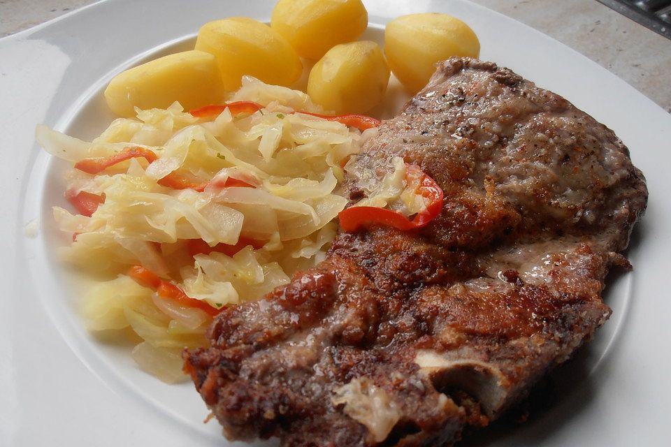 Schweinekotelett mit würziger Panade