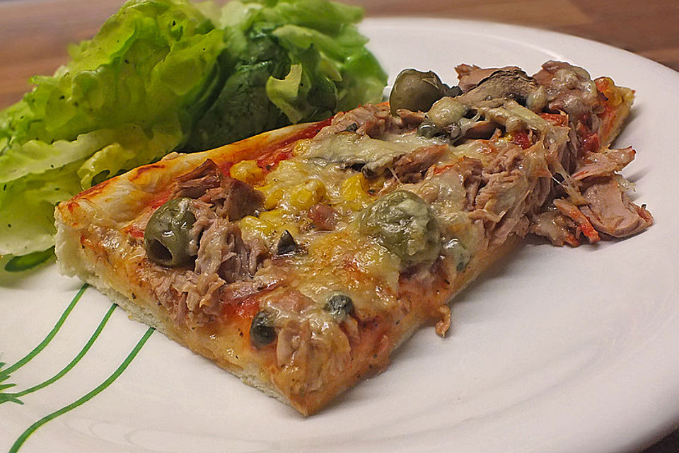 Pizza mit Thunfisch