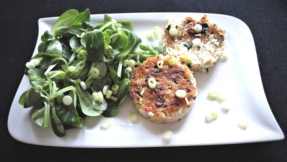 Vegetarische Reis-Zucchini-Bratlinge