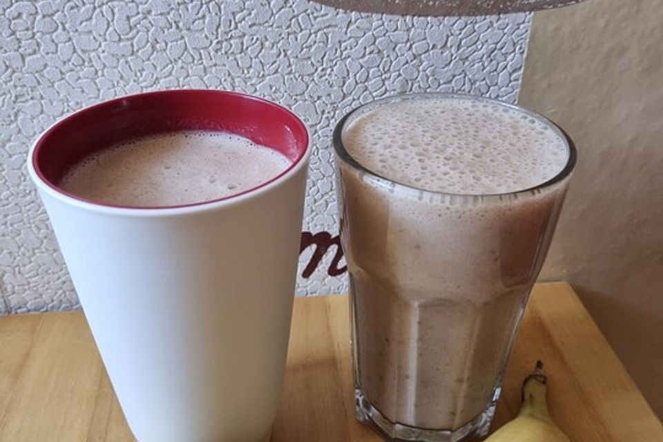 Bananen Schoko Smoothie mit Chiasamen