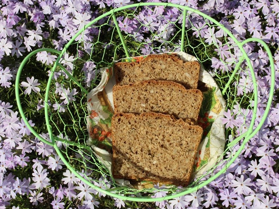 Bärlauch-Sonnenblumen-Vollkorn-Brot mit Süßlupinenmehl von patty89 ...