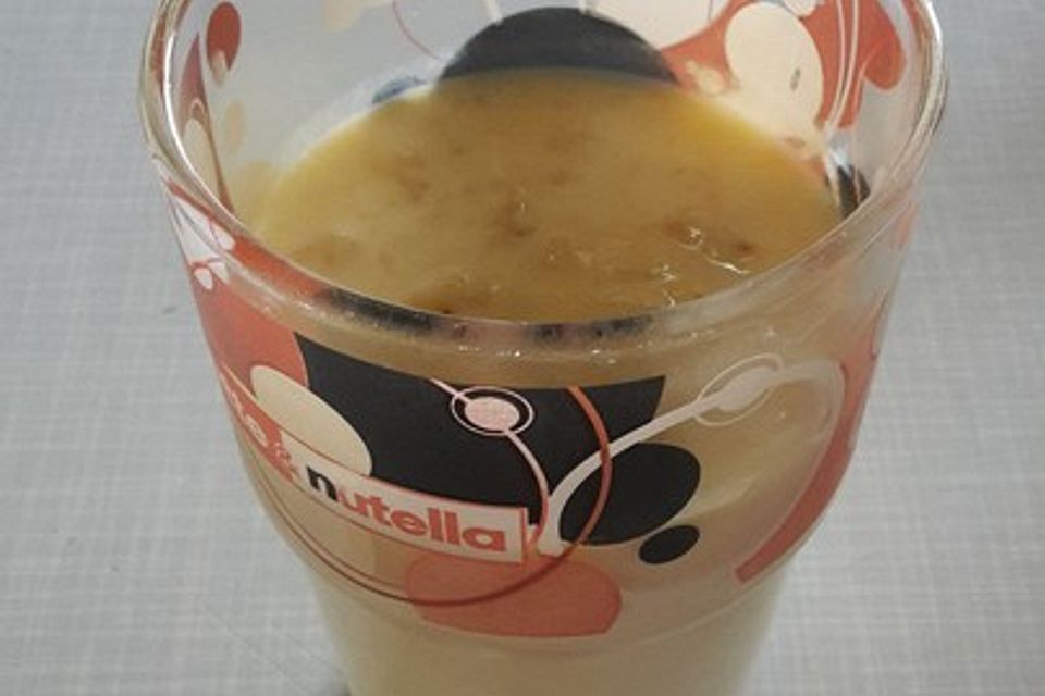 Blonder Engel - Milchshake mit Eierlikör für Sommertage