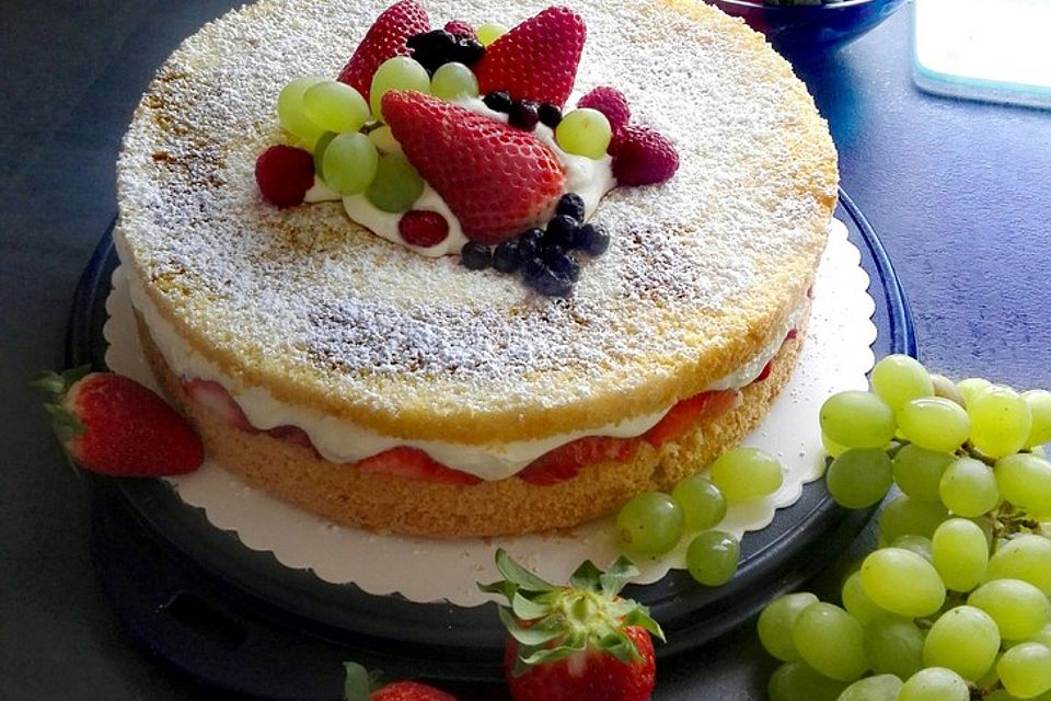 Erdbeer-Sahne-Schmand-Torte