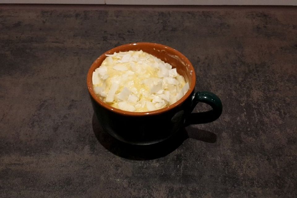 Tassenkuchen mit Rafaello und Kokosnuss