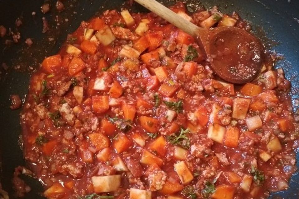 Vegane Bolognesesauce mit Spaghetti