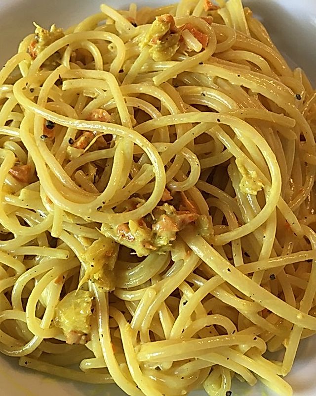 Spaghetti mit Ingwer und Kurkuma
