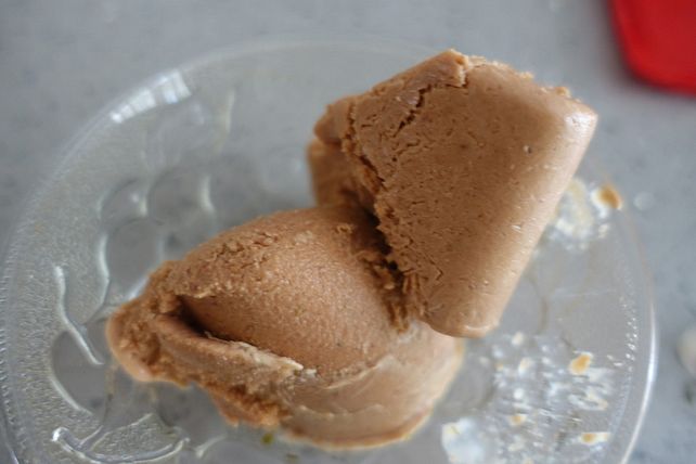 Erdbeer-Lakritz-Eis von hefide| Chefkoch