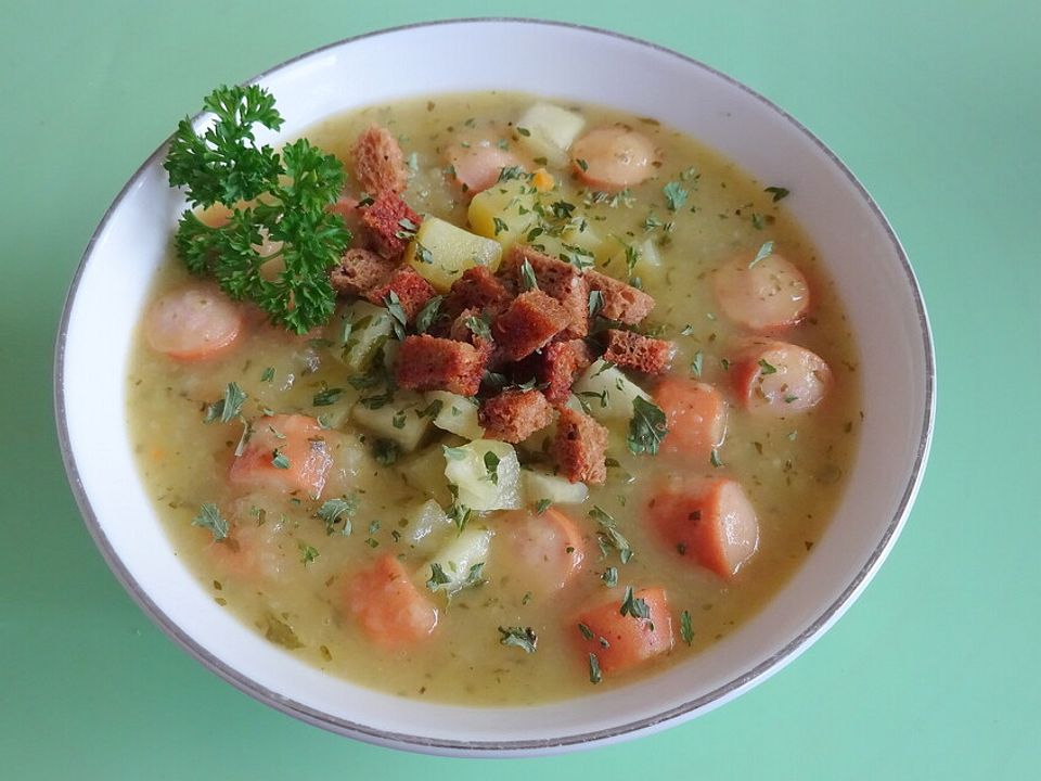 Kartoffel-Kohlrabi-Suppe mit Wiener Würstchen und Pumpernickel von ...