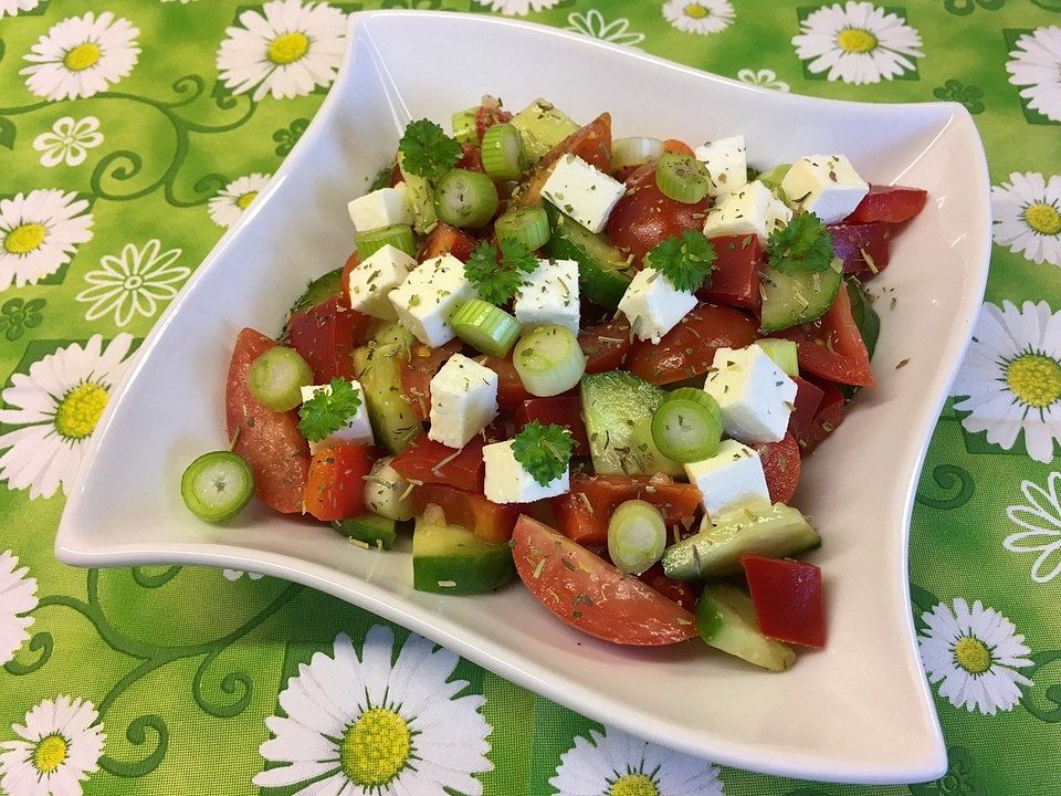 Cherrytomaten-Feta-Salat mit Gurke und Paprika von dens1ness| Chefkoch