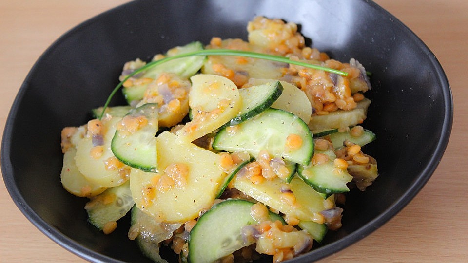 Kartoffel-Linsensalat mit Gurken von bakingjulia